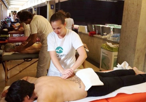 Los alumnos de CIM Formación en la Feria Internacional BioCultura 3 Feria-Biocultura-barcelona-2014-3