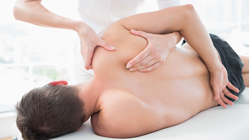 Aplicando técnicas de osteopatía