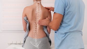 Revisión médica de la escoliosis