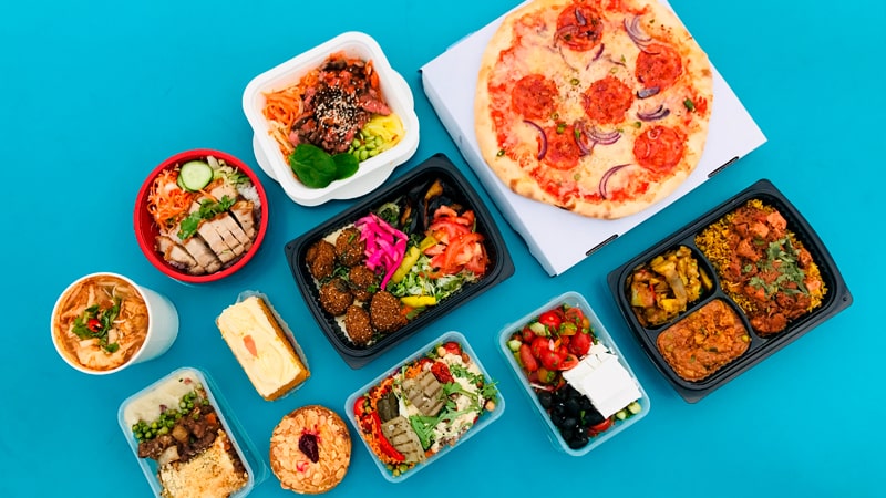 Comida sobre una mesa