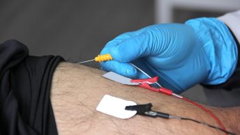 Gimnasia pasiva con electroestimulador