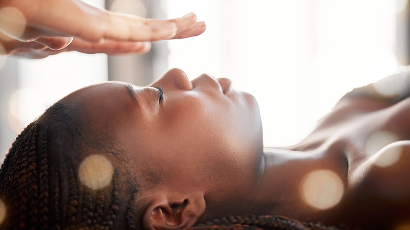 Estética holística: integrando mente, cuerpo y espíritu 1 Estética holística