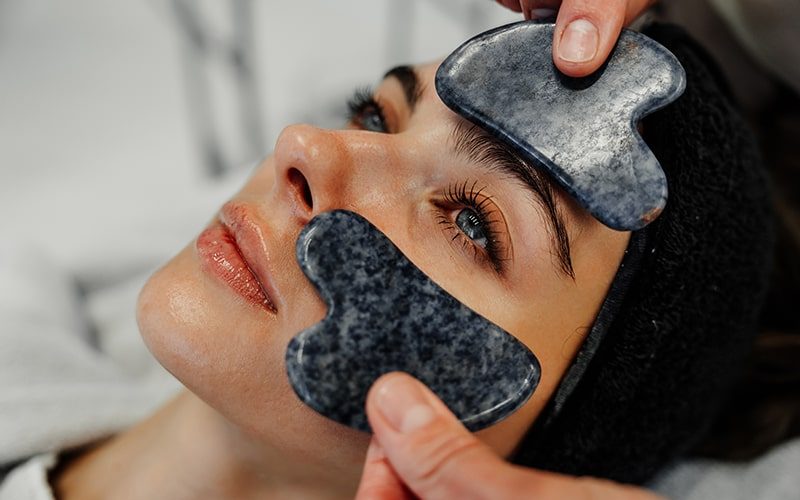 Integración de técnicas holísticas en la estética: equilibrio entre mente, cuerpo y belleza 1 Técnicas holísticas